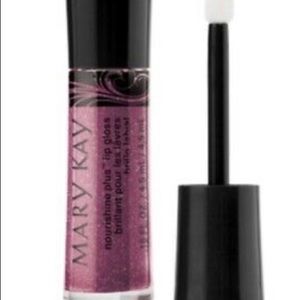 NouriShine Plus® Lip Gloss berry dazzle Mary Kay